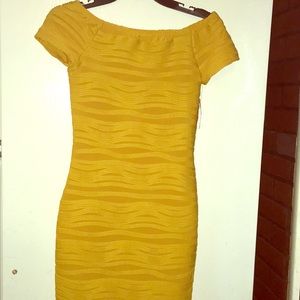 Mustard Off the Shoulder Fitted Dress Size Small